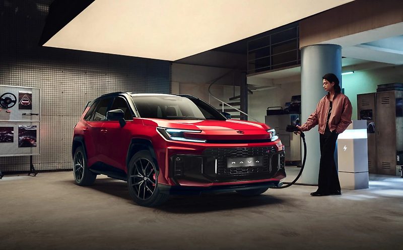 "현대·기아도 긴장할 만하네?" 하이브리드 명가 2026 토요타 올 뉴 RAV4 출시, 국산 SUV 위협하는 지각변동과 가치 분석